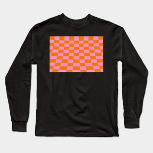 Warped perspective coloured checker board effect grid orange and pink Long Sleeve T-Shirt